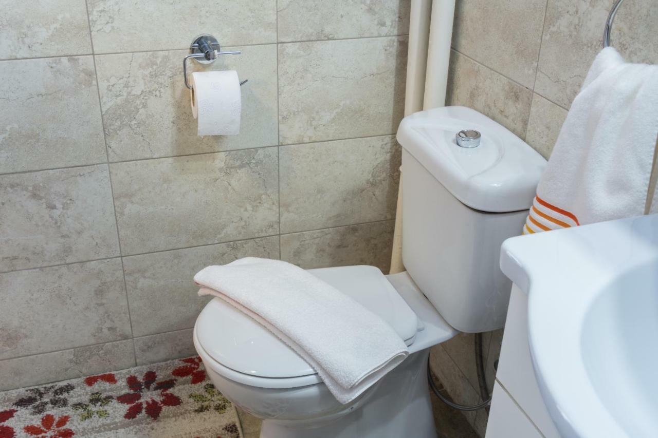 Maxxy Apartments Bucarest Esterno foto