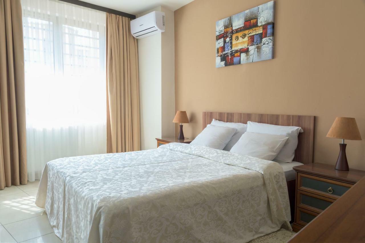 Maxxy Apartments Bucarest Esterno foto